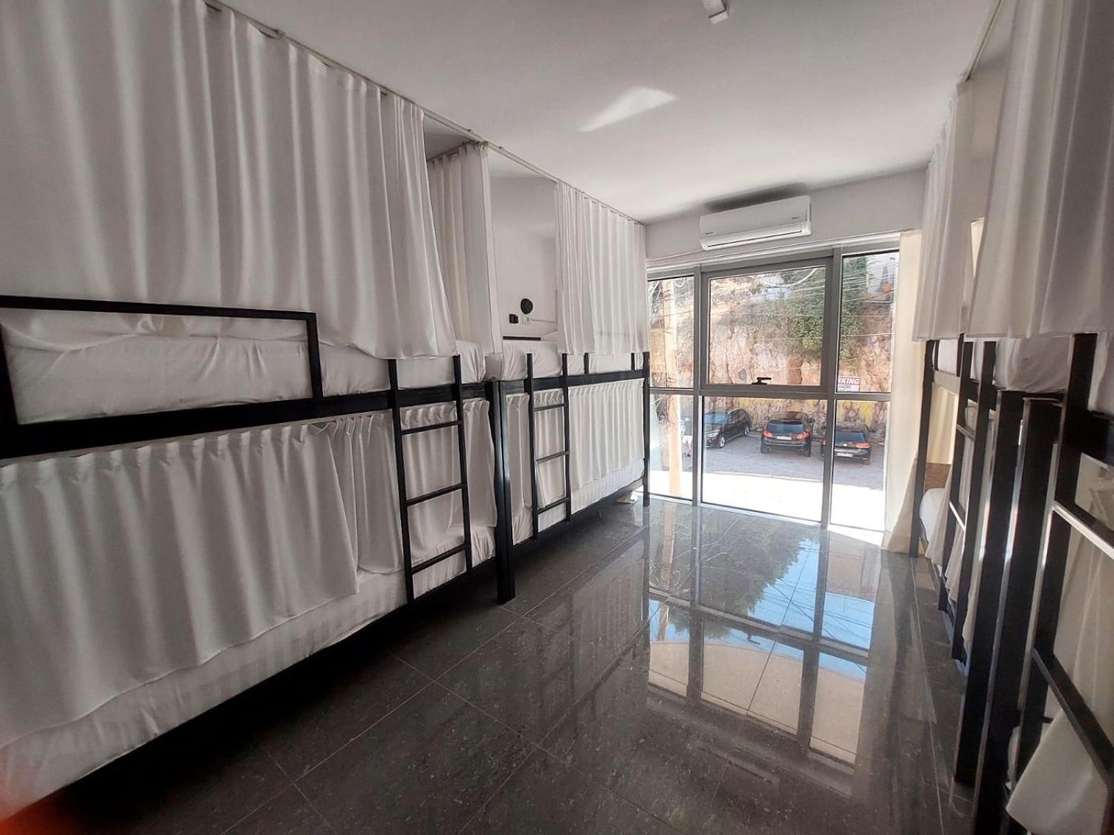 Saranda Boutique Hostel ภายนอก รูปภาพ